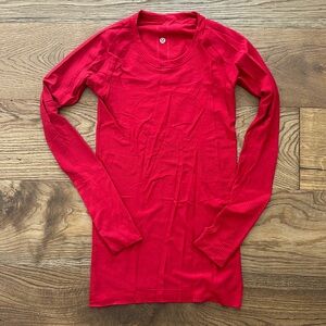 Red size 4 Lulu lemon 🍋swifty